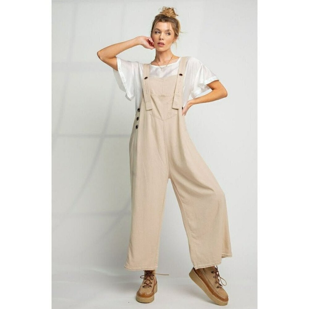 The Kate Linen Oversized Overalls in Khaki - Picture 3 of 5